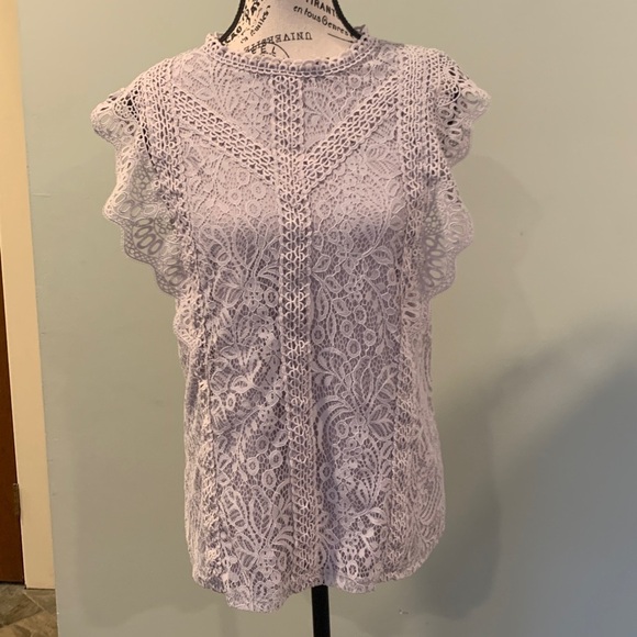 Tops - Cable & Gauge Lavender-Gray Lace Sleeveless Top Women’s Small